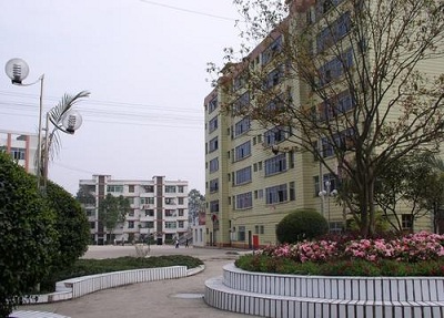 成都市建筑職業(yè)中專校 成都市建筑職業(yè)中專校