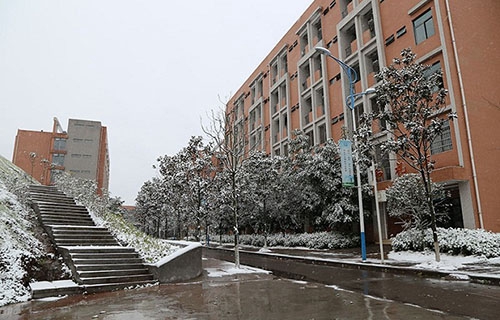 重慶市榮昌區職業教育中心