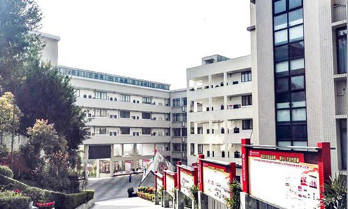 重慶市輕工業學校校訓