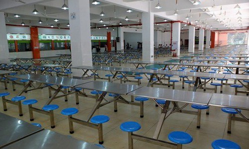 重慶市農業學校電子鋼琴房