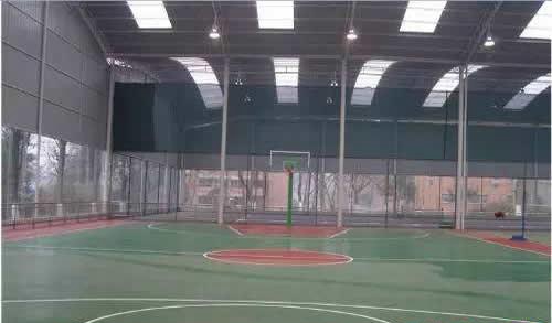 貴州省經濟學校籃球場