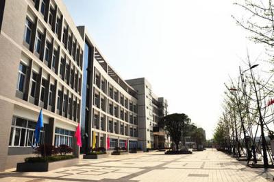 南充石油化工學校校園