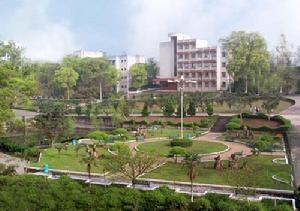 瀘州財經學校校園