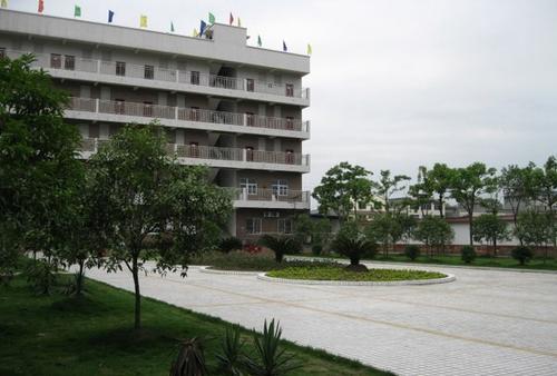 樂山市欣欣藝術職業學校