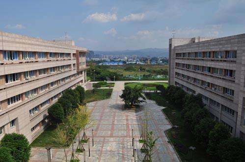 四川財經職業學院