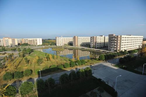 四川管理職業學院