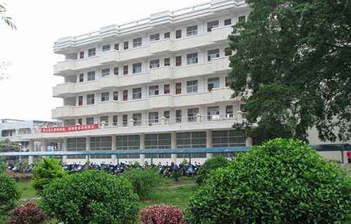 靈山職業技術學校