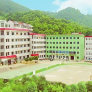英山衛東中等專業學校