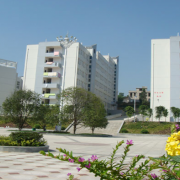 黃石藝術學校