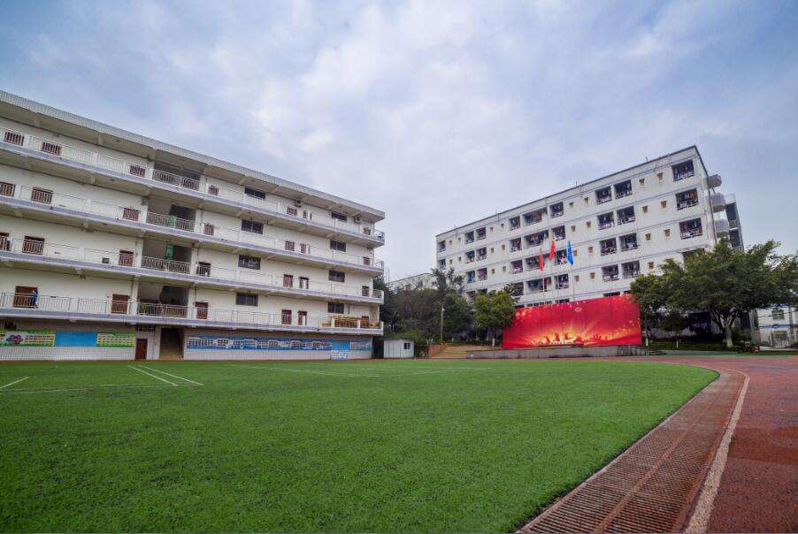 重慶光華女子職業中等專業學校