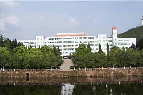 綿陽市信息科技學校