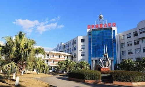 達州商貿成人中等專業學校
