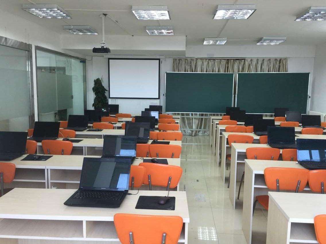 成都正則會計學校