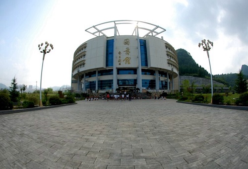 銅仁職業(yè)技術(shù)學(xué)院中專部