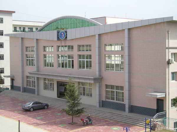 德江縣衛(wèi)生學(xué)校