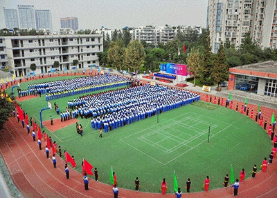 鄭州電子科技中等專業(yè)學(xué)校2025年報(bào)名學(xué)費(fèi)多少錢