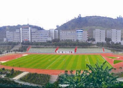 黑龍江省鶴崗衛(wèi)生學(xué)校2024年學(xué)費(fèi)多少