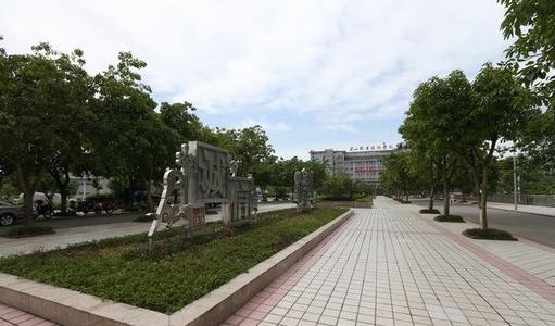四川省東坡中等職業(yè)技術(shù)學(xué)校 四川省東坡中等職業(yè)技術(shù)學(xué)校