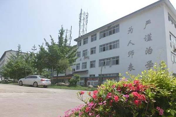 四川育英醫(yī)養(yǎng)科技技工學校 四川育英醫(yī)養(yǎng)科技技工學校