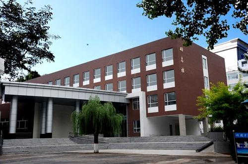 納雍縣職業技術學校 納雍縣職業技術學校