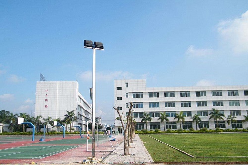 西安外事技工學校 西安外事技工學校